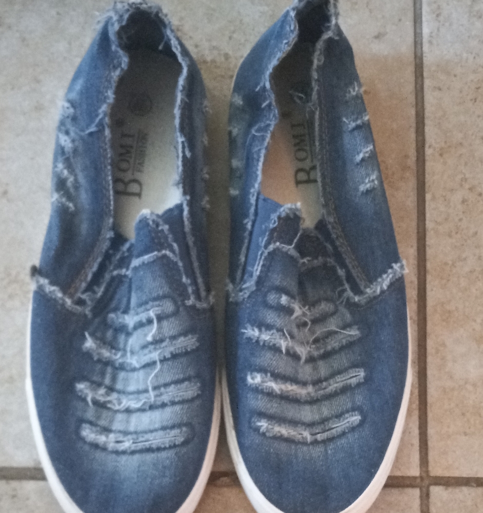 SLIP ON